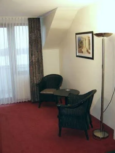 Hotel Fährhaus km734 Düsseldorf