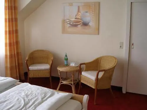 Hotel Fährhaus km734 Düsseldorf